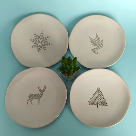 Hearth & Hand  Magnolia Home Christmas  Appetizer Plates Holiday  4 Plates  New - Picture 1 of 9